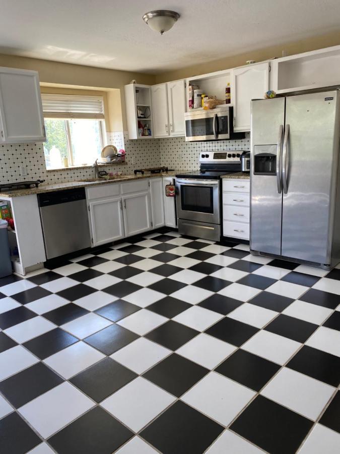 Superior Apartment West Jordan Luaran gambar